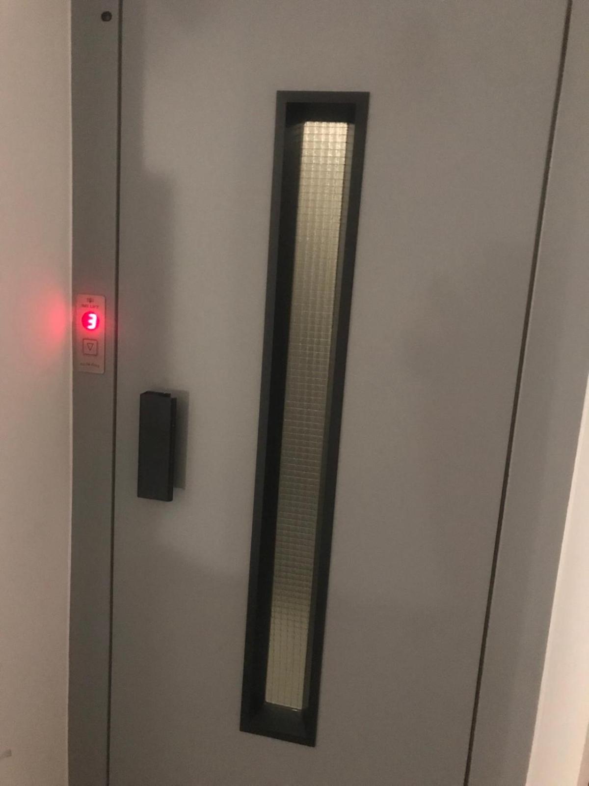 Lilia 3 Self-Check In Apartment With Hot Water Despite Prevention In The Neighborhood, Food And Drink Shop Open Until 10 Pm And Free Parking Area Next Ot 24 Hours Food And Drink Shop And Free Parking Area Sófia Exterior foto