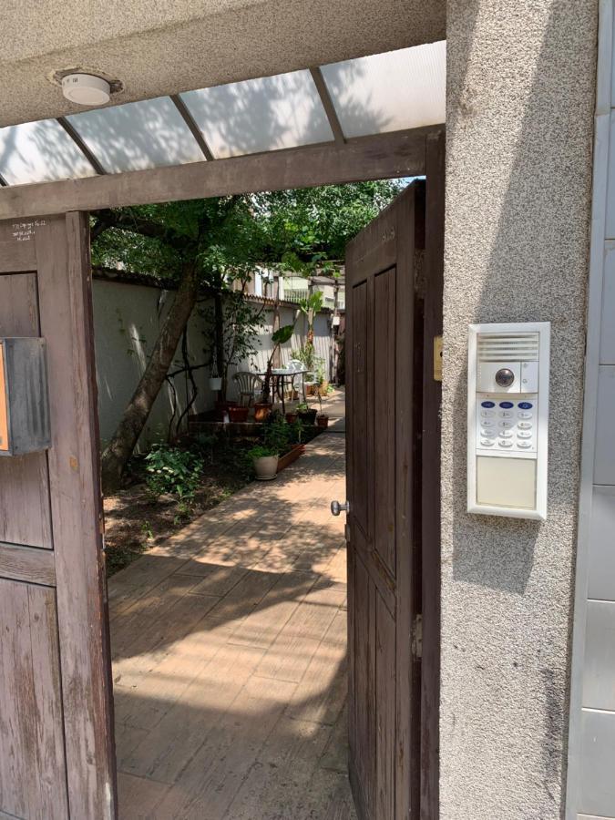 Lilia 3 Self-Check In Apartment With Hot Water Despite Prevention In The Neighborhood, Food And Drink Shop Open Until 10 Pm And Free Parking Area Next Ot 24 Hours Food And Drink Shop And Free Parking Area Sófia Exterior foto